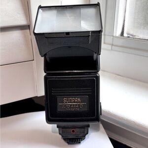 📸 Vintage One Of A Kind Japanese SunpakAuto 444 D Flash - Black 📸
